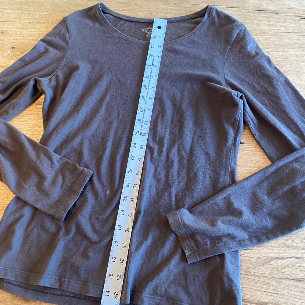 Old Navy Brown ‎ Fitted Long Sleeve T-Shirt women’s small Preloved - Picture 6 of 9